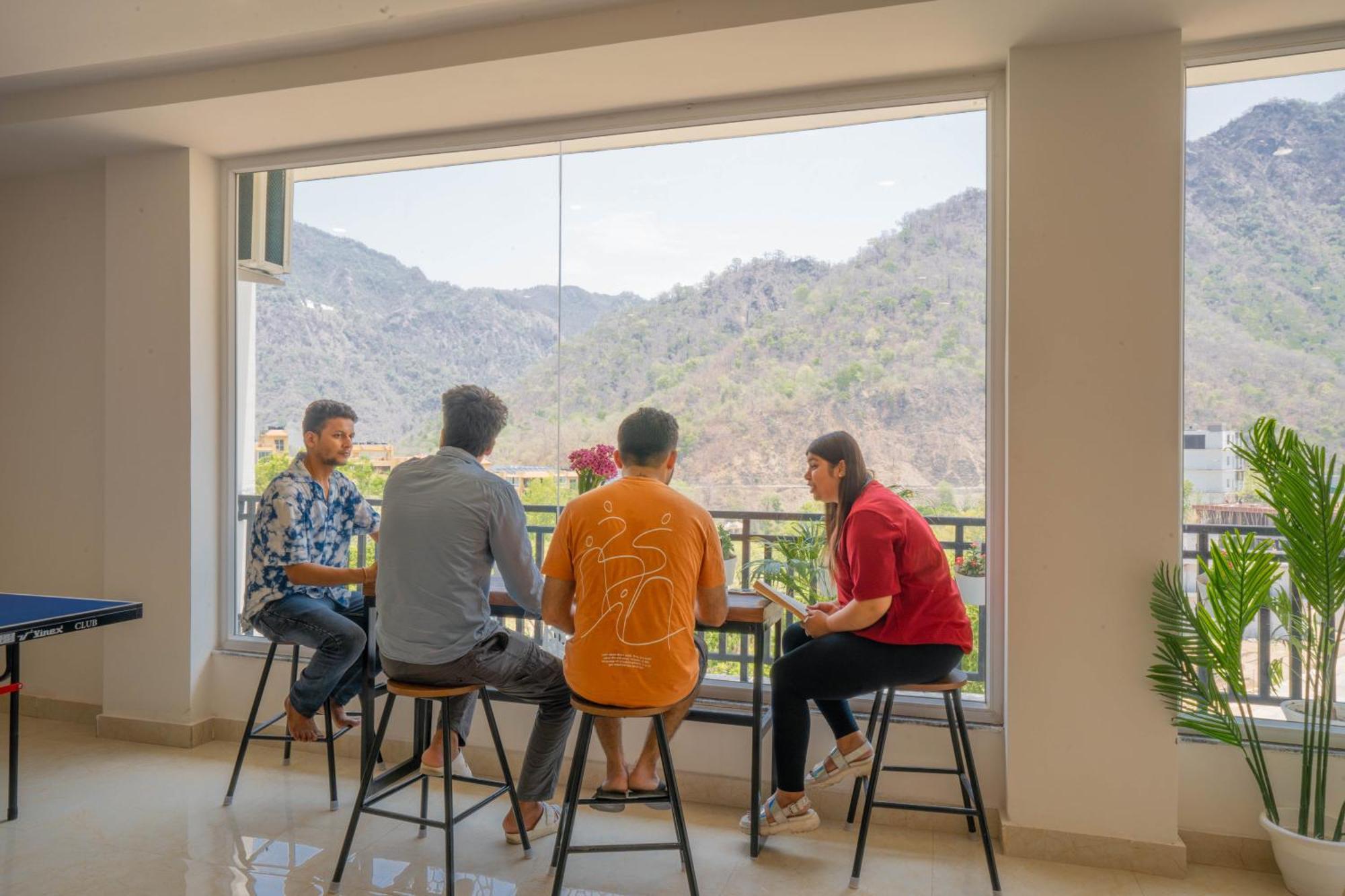 Perfectstayz Alpine Near Laxman Jhula Rishīkesh Buitenkant foto