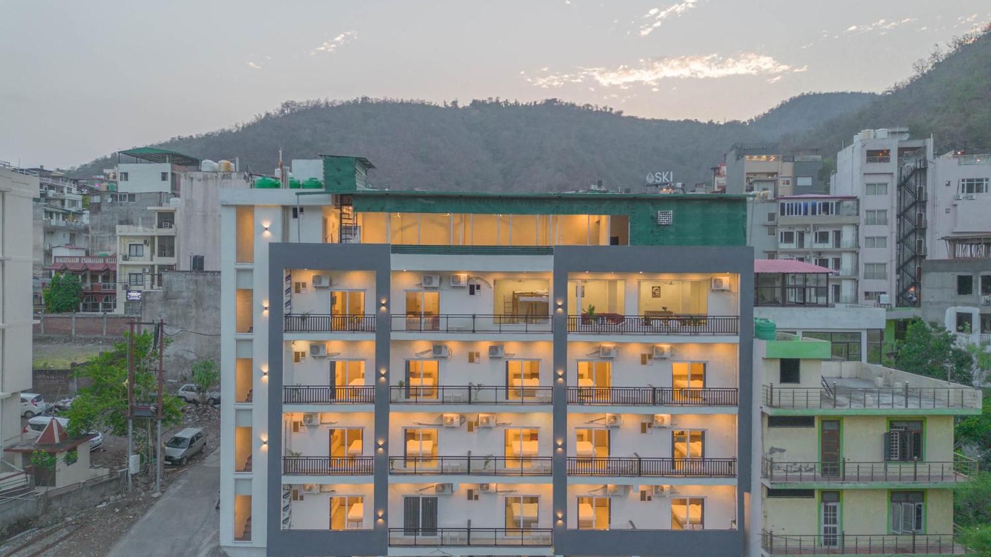 Perfectstayz Alpine Near Laxman Jhula Rishīkesh Buitenkant foto