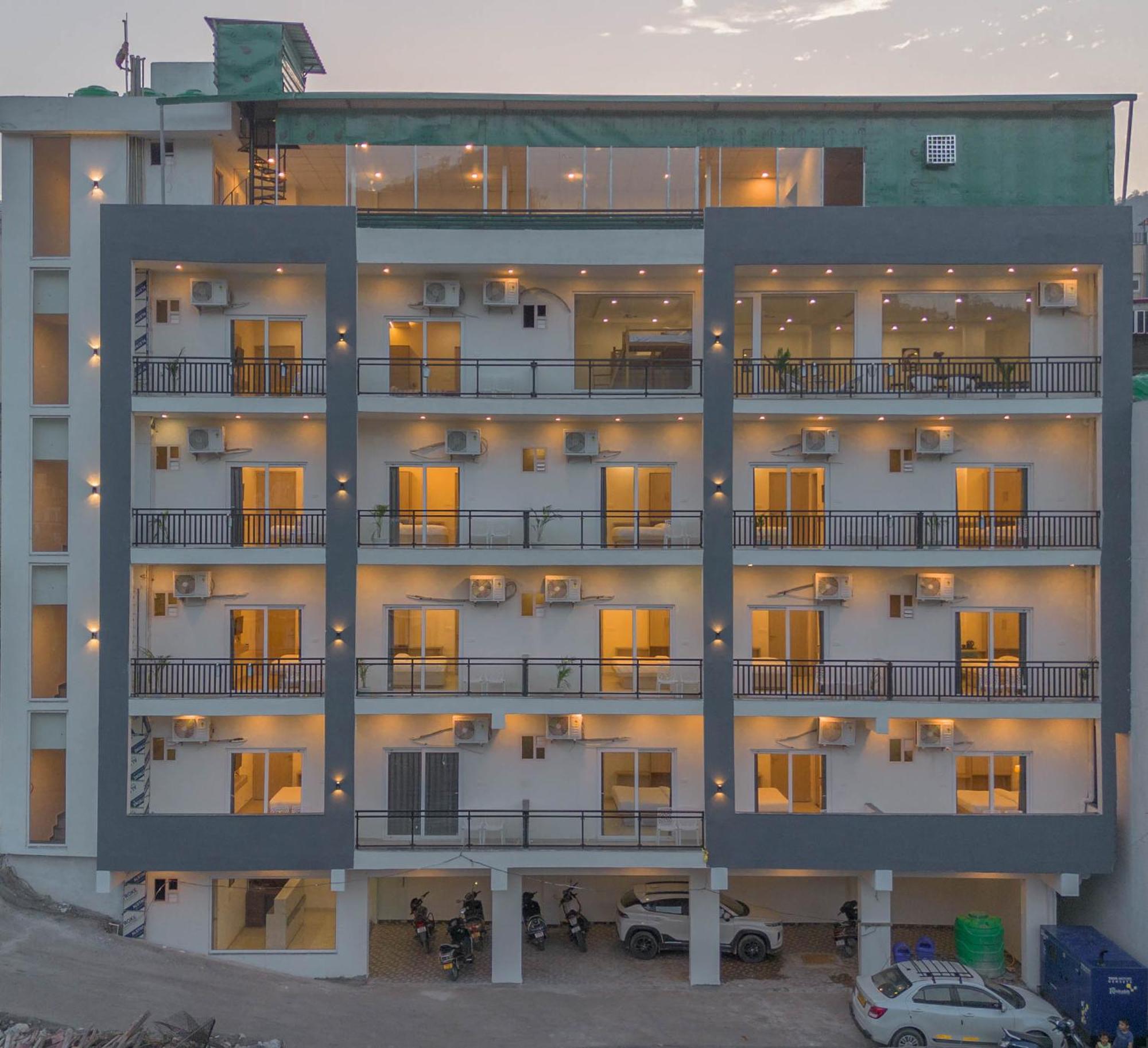 Perfectstayz Alpine Near Laxman Jhula Rishīkesh Buitenkant foto